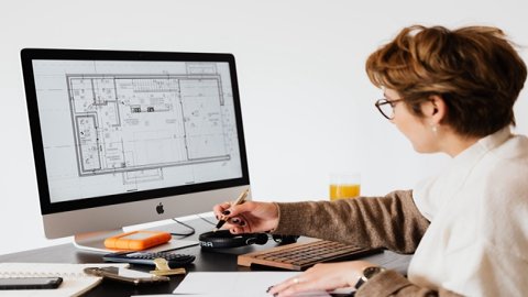 亞馬遜自然排名首頁，是否繼續(xù)投入廣告？