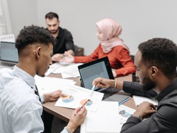 2024年ODI政策解讀：企業(yè)國際化機(jī)遇與影響